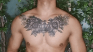 Jakolerong gigil na gigil sa sariling etit