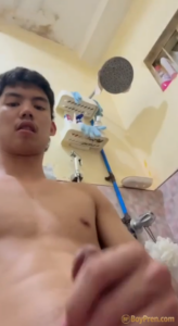 Tyler Magpapaskong Nagjajakol Sa Cr