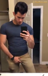 Ezekiell Nagflex Nang Burat Sa Cr